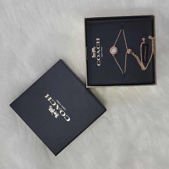 Coach Open Circle Slider Bracelet - Picture 3 of 4